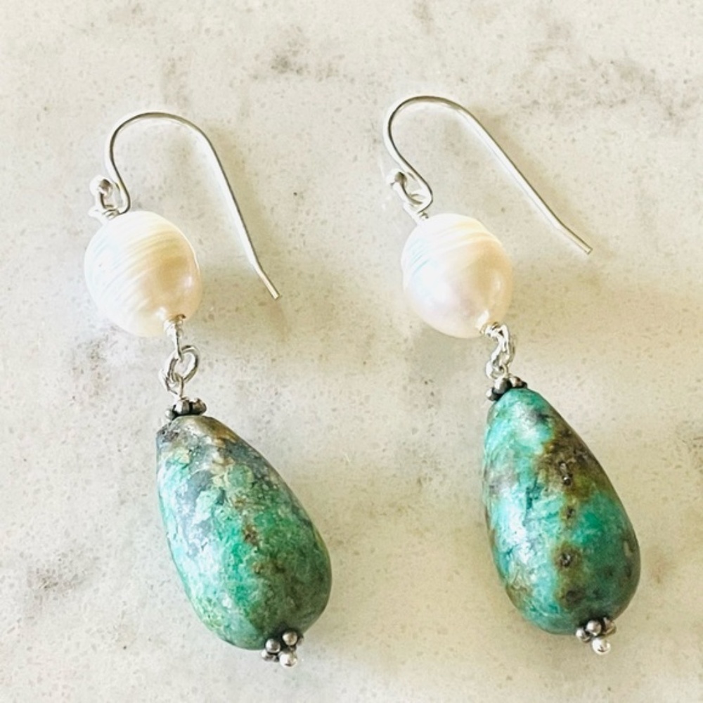 Luvleigh designs - freshwater Pearl & turquoise earrings